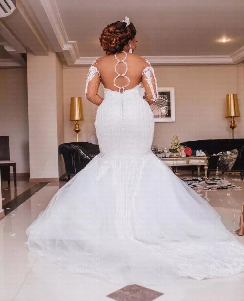 Sexy Backless Modest Wedding Dress Strapless Long Sleeve Floor Length Custom Formal Bridal Mermaid Lace African Wedding Dress