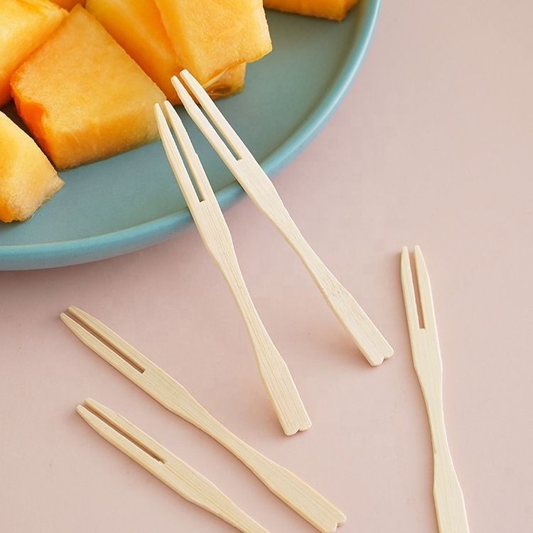 Wholesaler Bamboo Fruit Cake Fork Individually Packaged Small Fork Disposable Fruit Picks