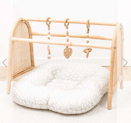 Wholesale Cheap Price Eco Friendly Natural Wood Rattan Baby Activity Gym Toddlers Infants Bedroom Room Daycare Baby Play Gym