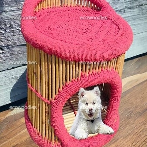 Pink Colour Bamboo Pet House Cute Luxury Soft Small Pet Dog Sitting Bamboo High Quality Animal Cage Living Room Wood Dog House