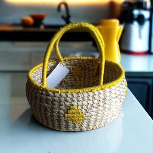 Wholesale Cheap Round Woven Sabai Grass Gift Fruit Vegetable Storage Hamper Hand Weaving Wicker Material Oval Picnic Basket