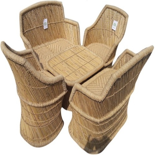 2022 100% Eco Friendly Handicraft Bamboo Cane Garden Table Set And Chairs Set Of 4 Outdoor Furniture For Waiting Room Patios