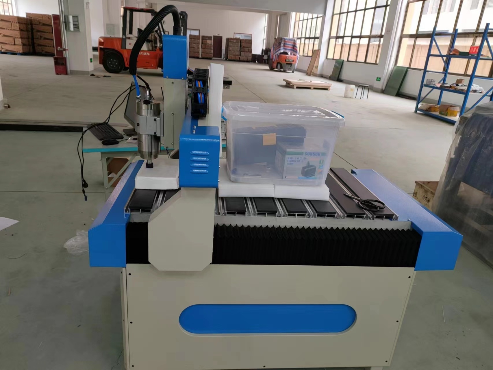 6090  3 axis/4 axis hot sale wood cnc router/ wood engraving machine/jade carving machine