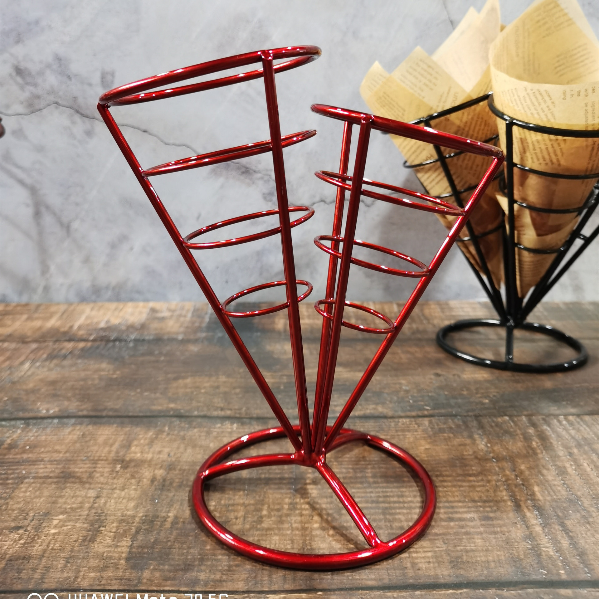 Stainless steel French Fry Stand French Fry Chips Spiral Cone Basket Holder for Fries Fish and Chips and Sauce Dippers