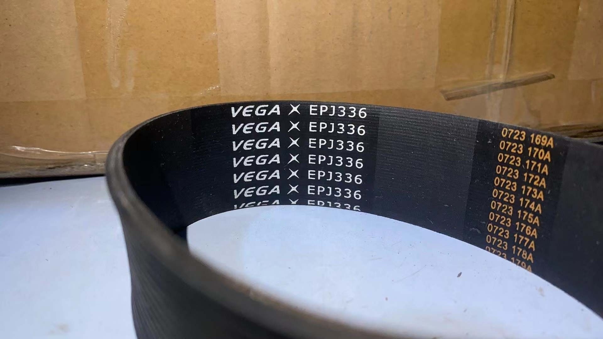 Elastic EPJ 435 336 388 286 Poly V Belt Ribbed PJ Belt For Application in Roller Conveyors