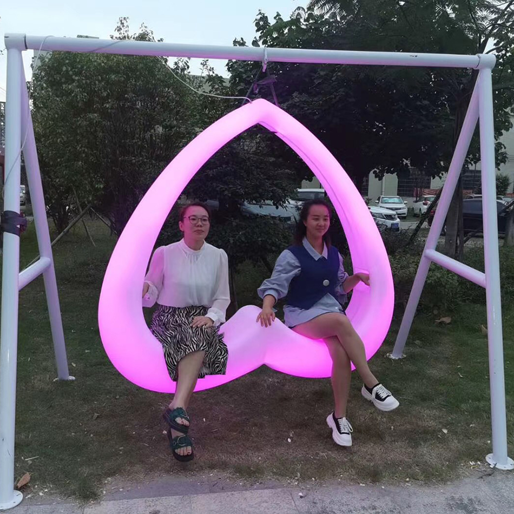 Modern New design 2021 heart shape led swing chair park garden patio RGB color lighting plastic outdoor adults hanging swing