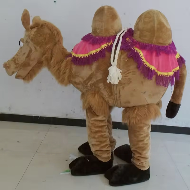 Efun MOQ 1 PC  EVA inner model Camel Double Wear Adult 2 Person Camel hand made Mascot Costume cartoon cosplay costume for sale