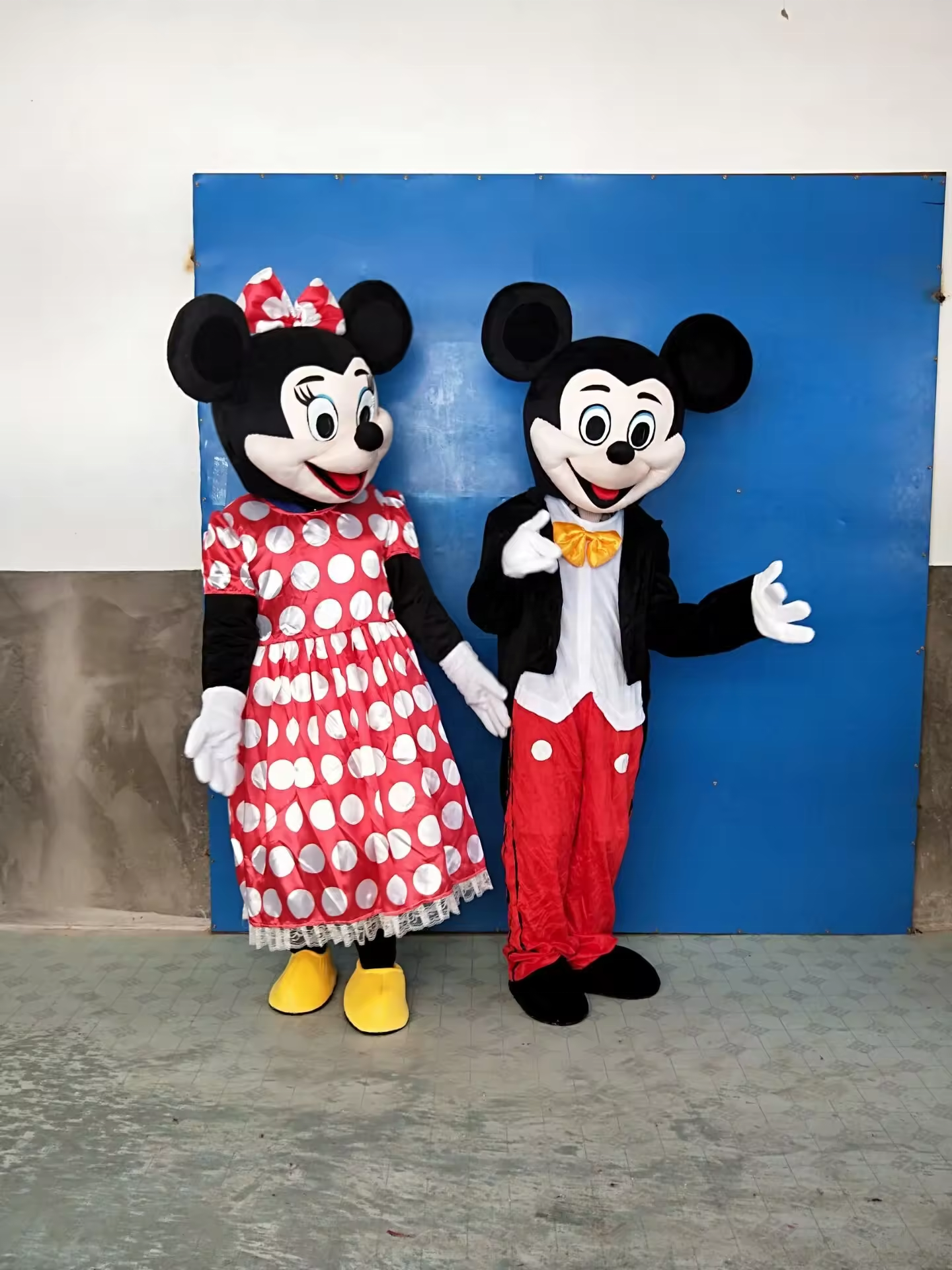 Efun MOQ 1 PC Adult Mickey Mascot Costumes For Party Entertainment Event Show For Kids High Quality Custom Mouse Mascot Costume