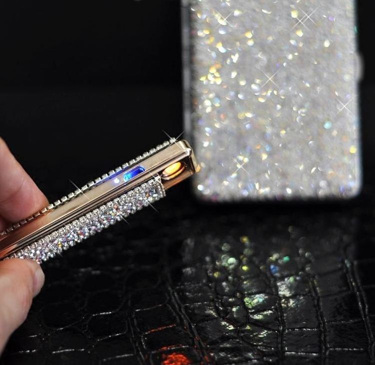 EA003 Thin shiny rhinestone cigarettes holder holds 20 regular cigarettes bling diamond cigarette case with lighter