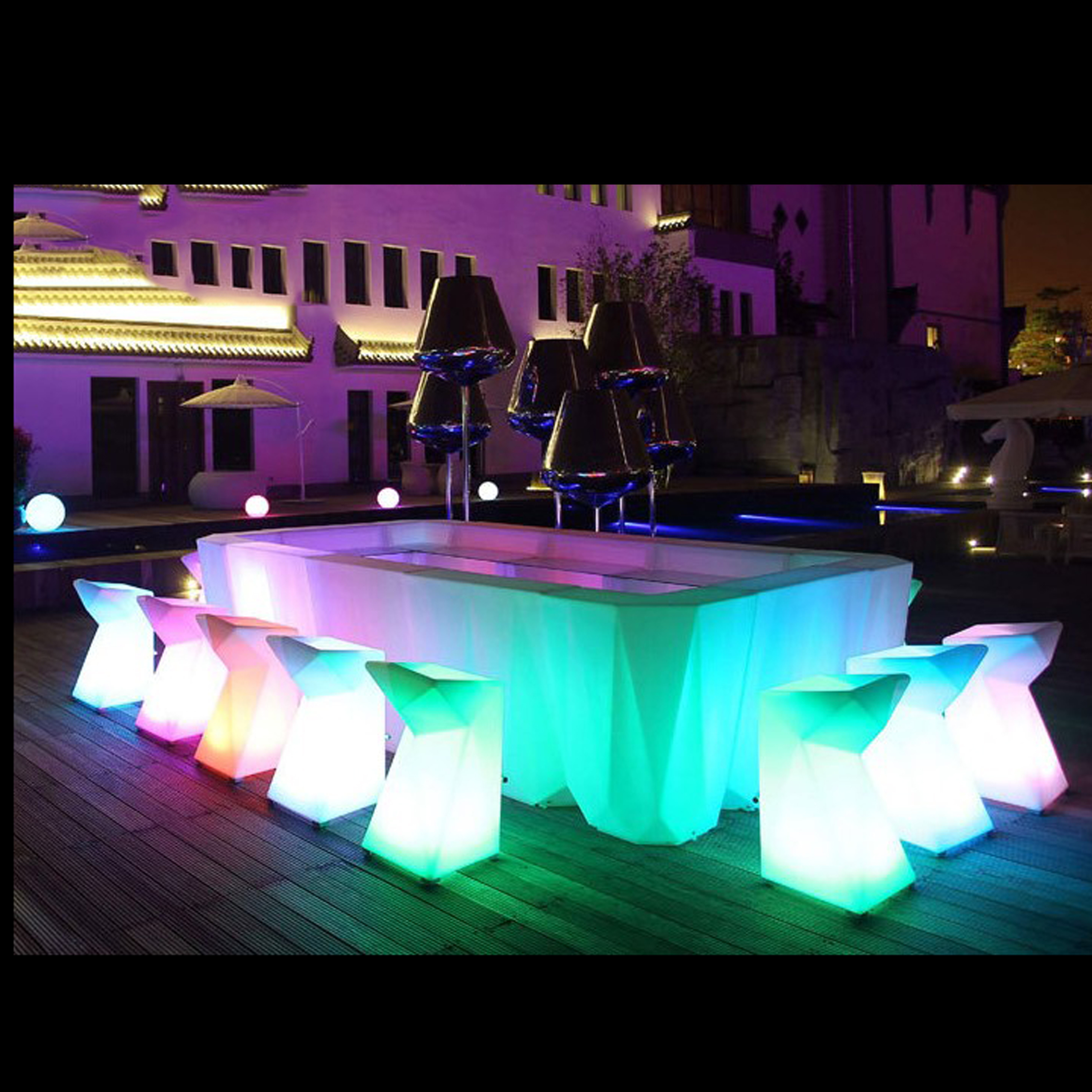 Nightclub Pub Salad Bar Illuminated Mobile LED Bar Counter Cocktail Table