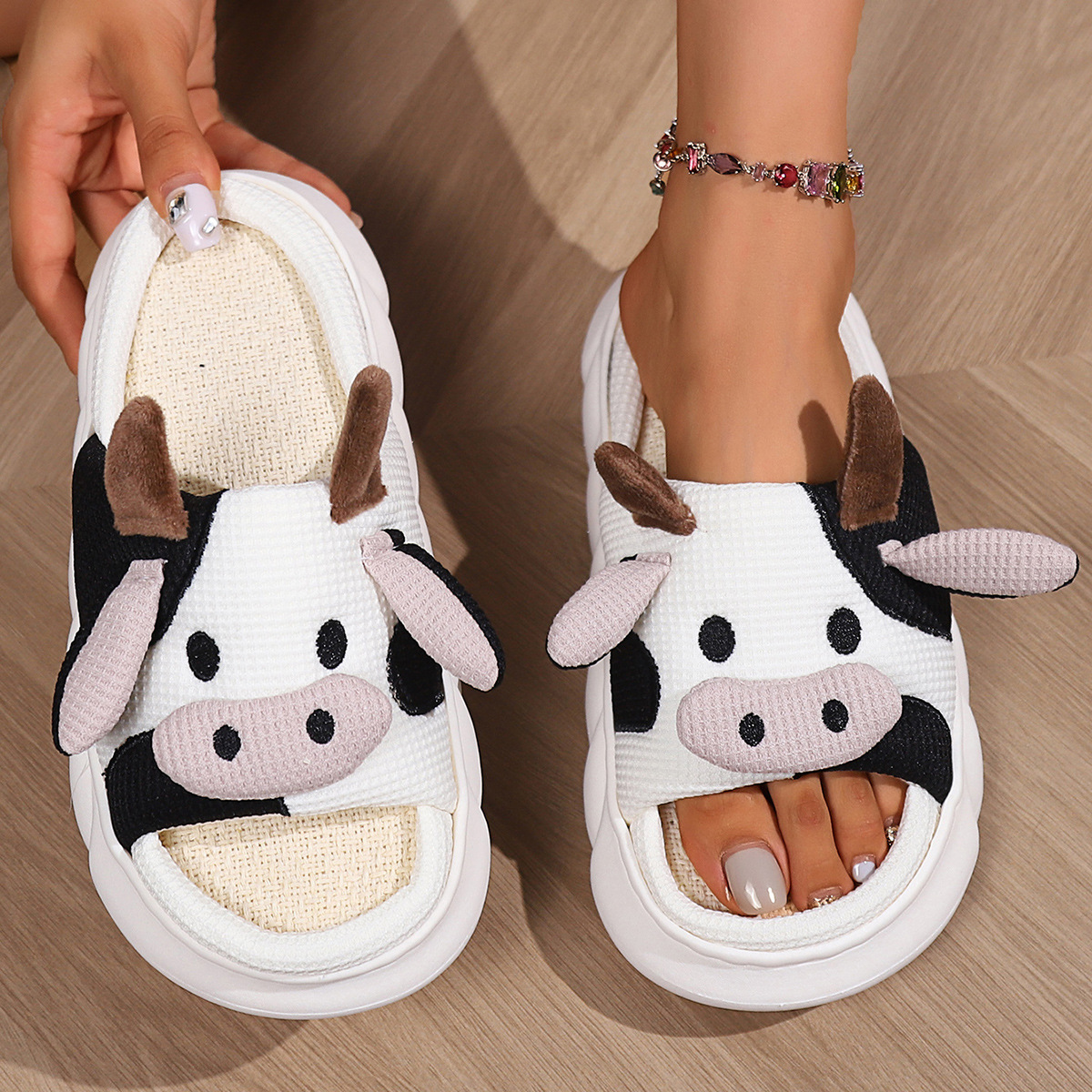 Women EVA Sole Open Toe Thick Sole Cute Animal Cartoon Cow Slippers High Quality Indoor Home House Cotton Linen Slippers