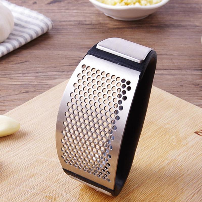 K346 Home Manual Garlic Presser Curved Garlic Grinding Slicer Chopper Stainless Steel Garlic Presses Cooking Gadgets Tool