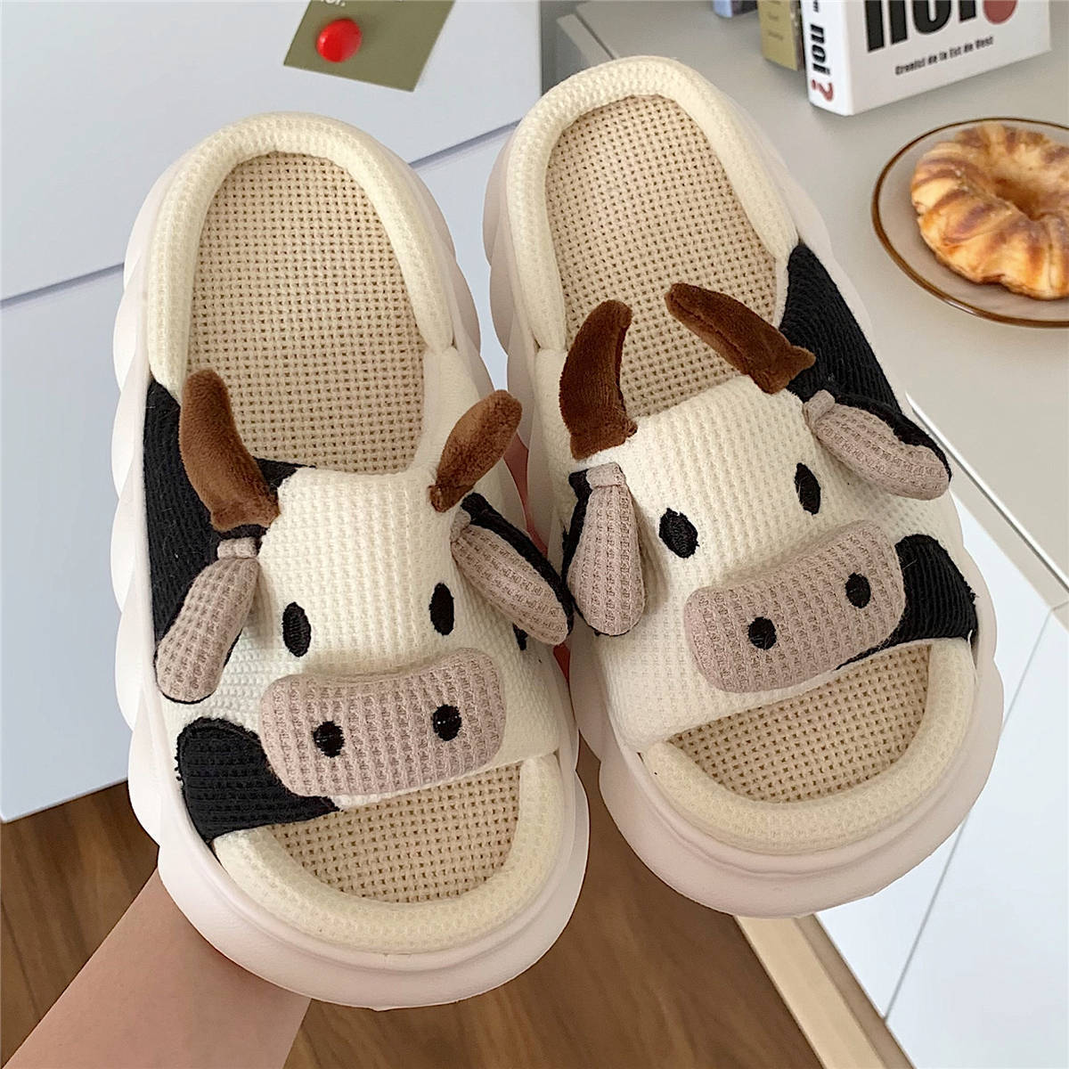 Women EVA Sole Open Toe Thick Sole Cute Animal Cartoon Cow Slippers High Quality Indoor Home House Cotton Linen Slippers