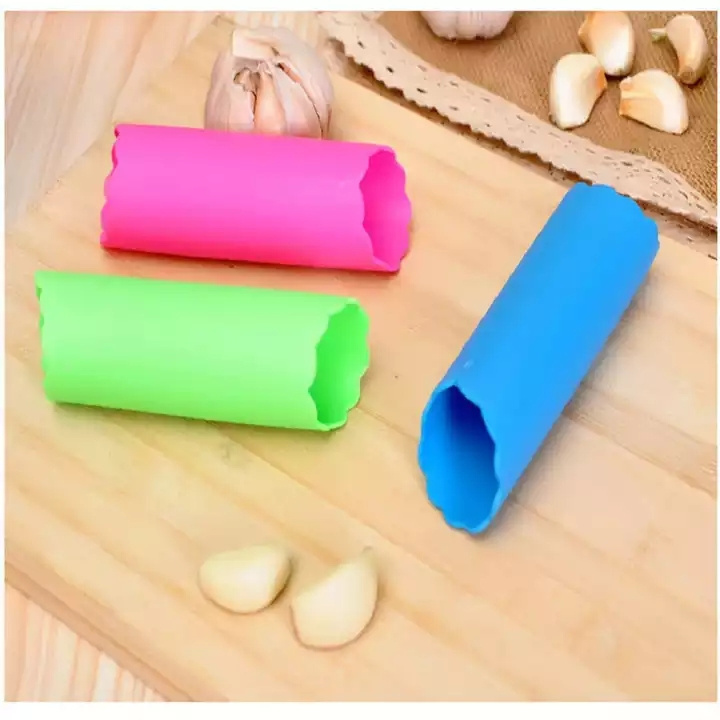 8230082 Wholesale Silicone Garlic Peeler Skin Remover Roller Keeper Easy Roller Peeling Tube Useful Kitchen Tool Garlic Peeler