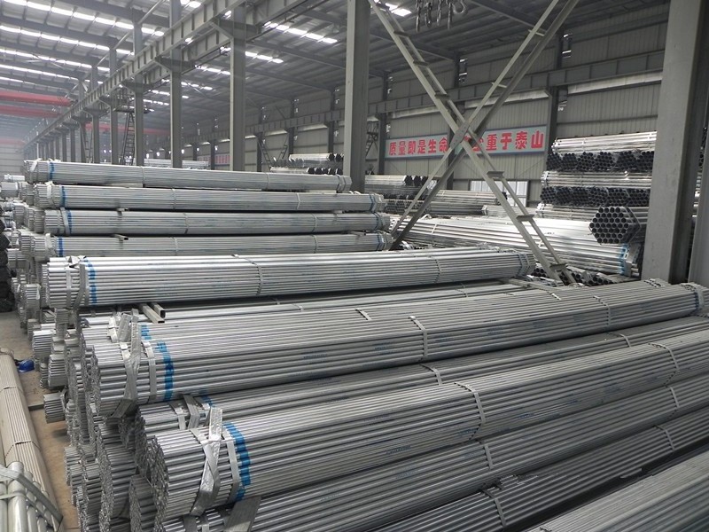 Q195 Galvanized round fence steel pipe galvanized scaffolding steel tube g i pipe