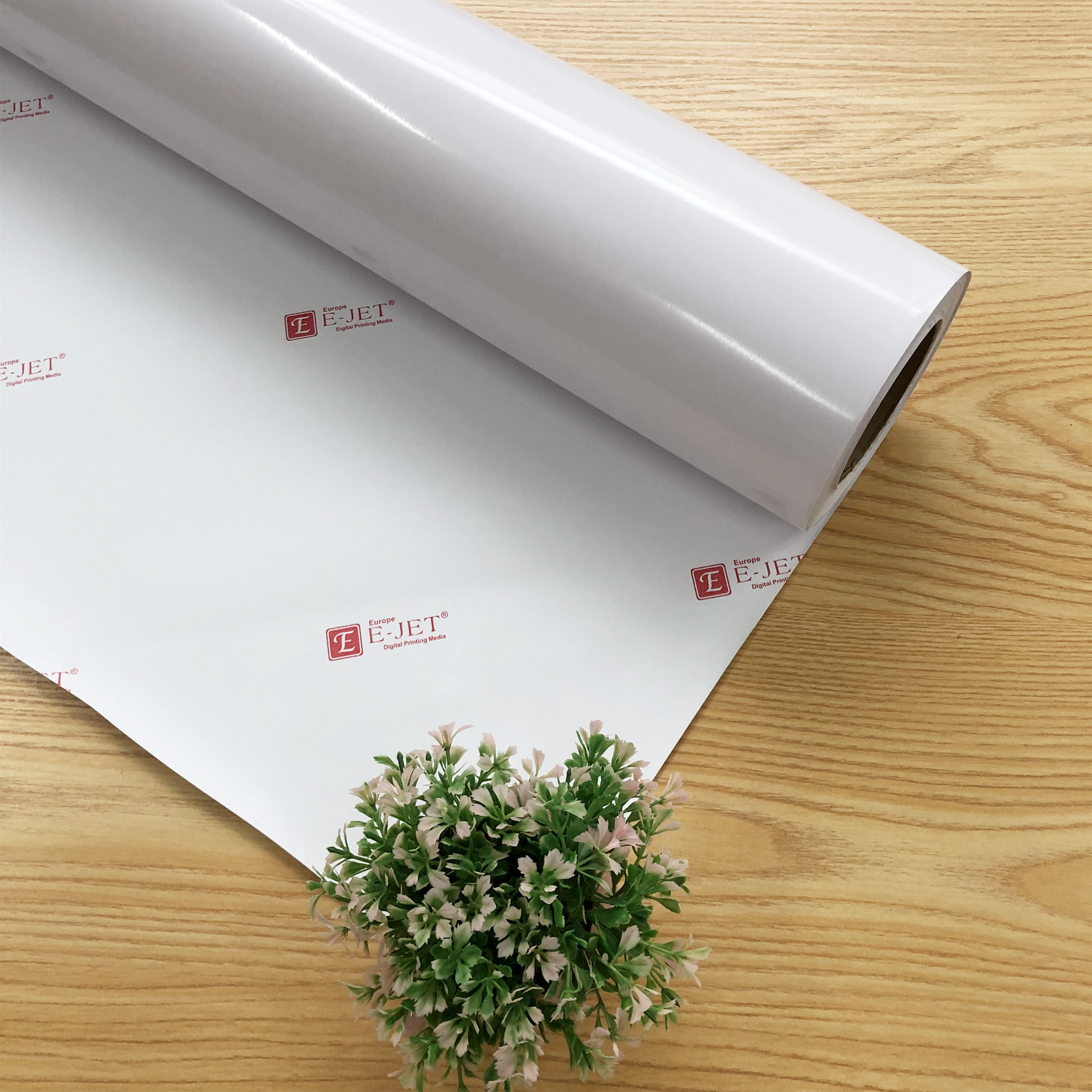 Rolls Pvc Vinyl Poster Materials E-jet Self Adhesive Vinyl for Outdoor Advertising Eco Solvent Printing Paper 20 Rolls Permanent