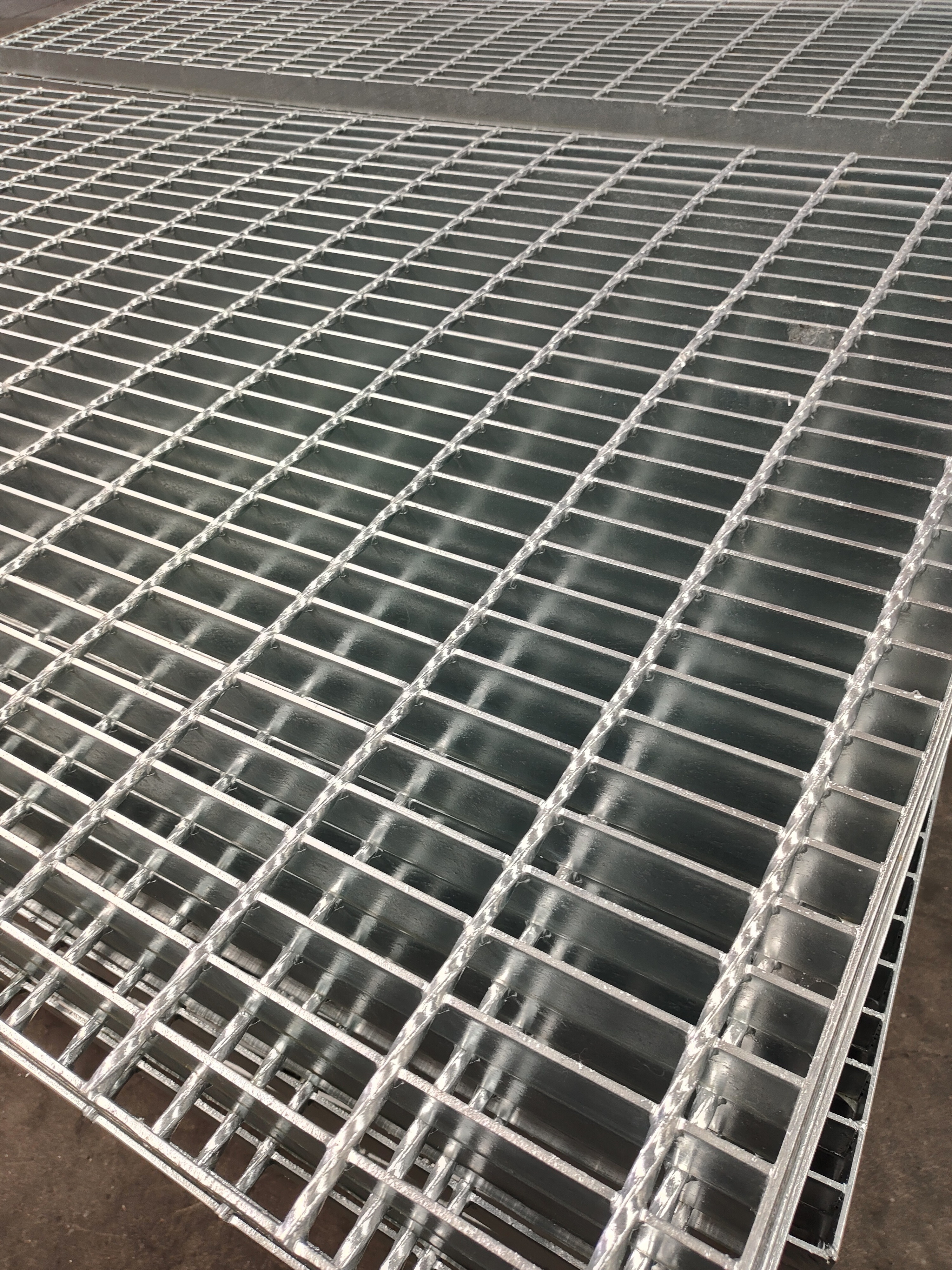 Heavy Duty Galvanized Steel Drain Grating 24x24 inch