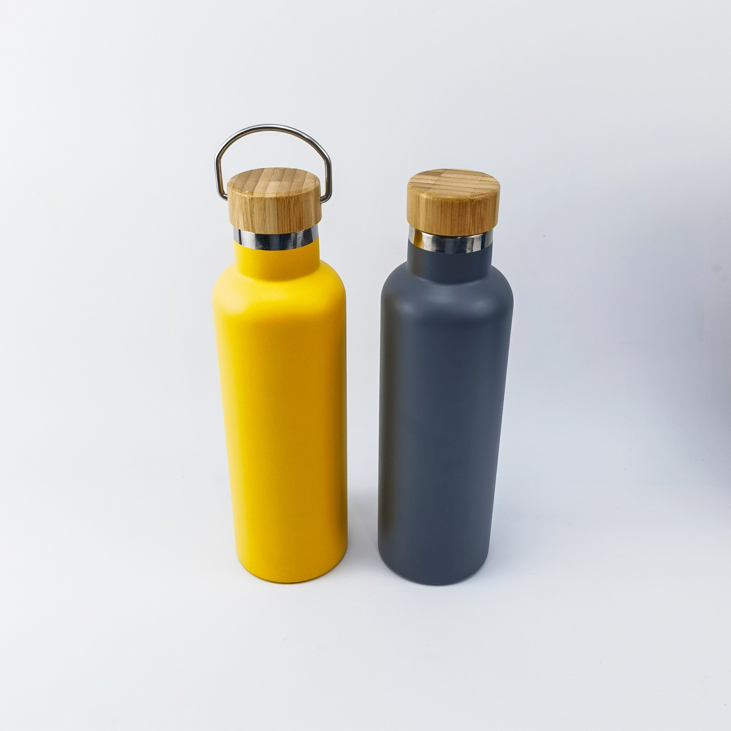 OEM BPA Free Stainless Steel Insulated Water Bottle Double Wall Thermos Vacuum Flasks With Bamboo Lid