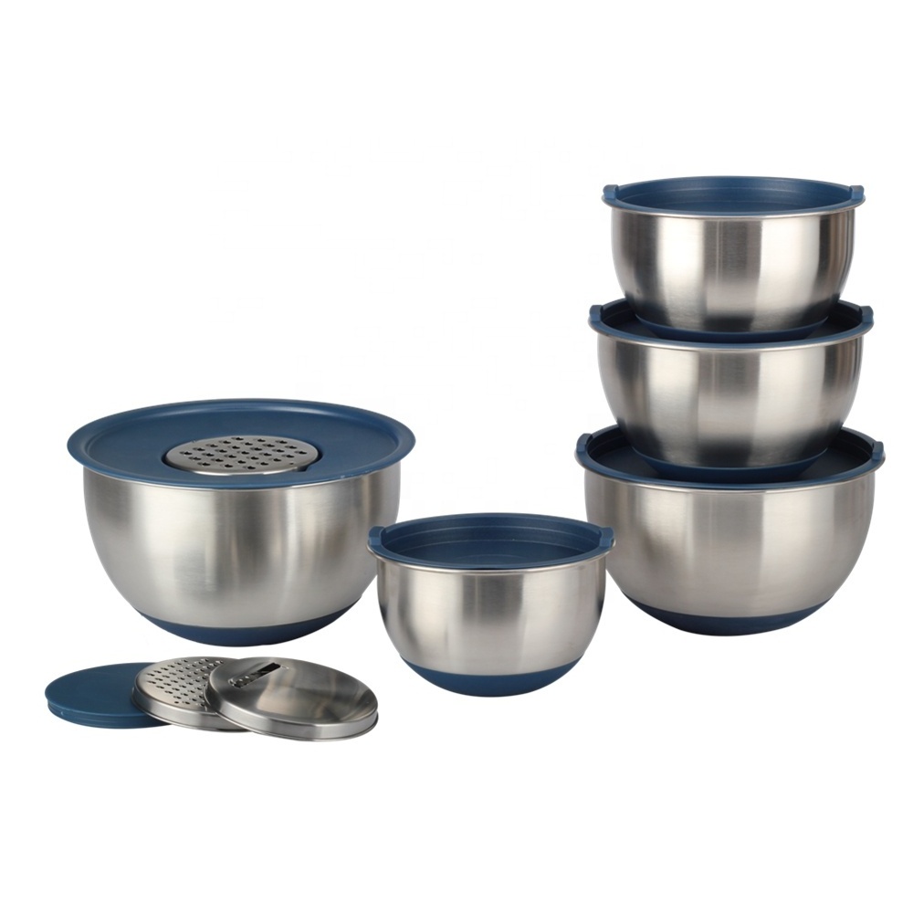 Non-Slip Salad Bowls with Pour Spouts & Measurement Marks,  Stainless Steel Mixing Bowls with Lids