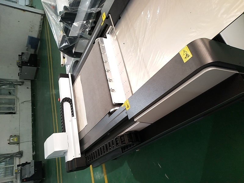 LST0806 Hot Sale Automatic Graphtec Cutting Plotter Machine Price