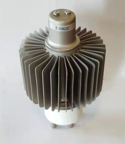 High quality E3062 air cooled ceramic tube triode for oscillator applications (E3062C, 3CX3000A7)