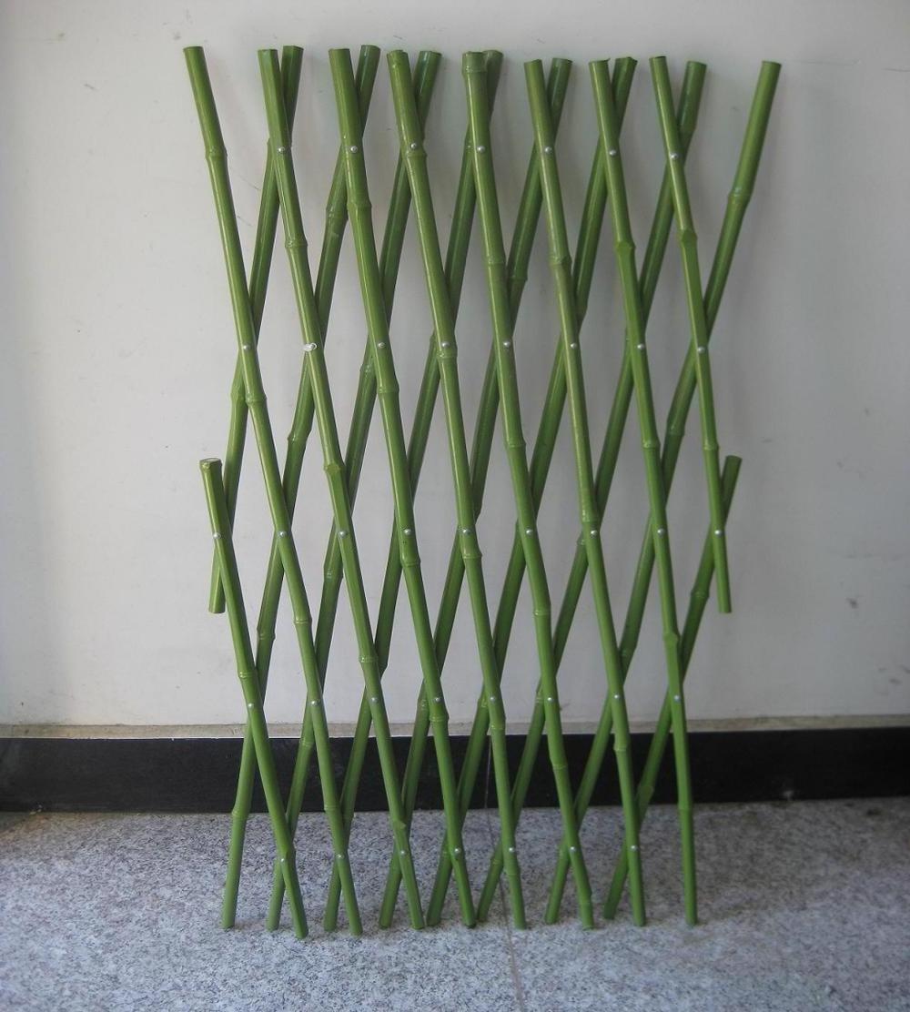 PVC Coated expanding bamboo trellis fence