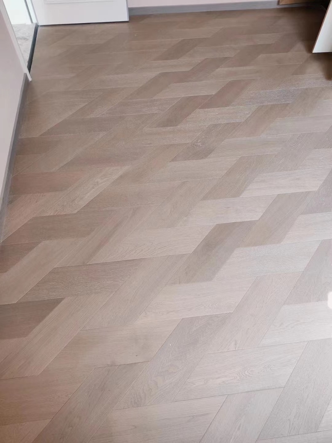 Factory Direct Price Click Flooring wirebrushed Birch Parquet Wood Floor Tiles