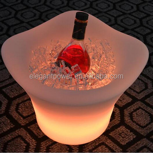 CE&ROHS PE plastic color changing led ice bucket with remote/led illuminated ice bucket/ led lighted ice bucket