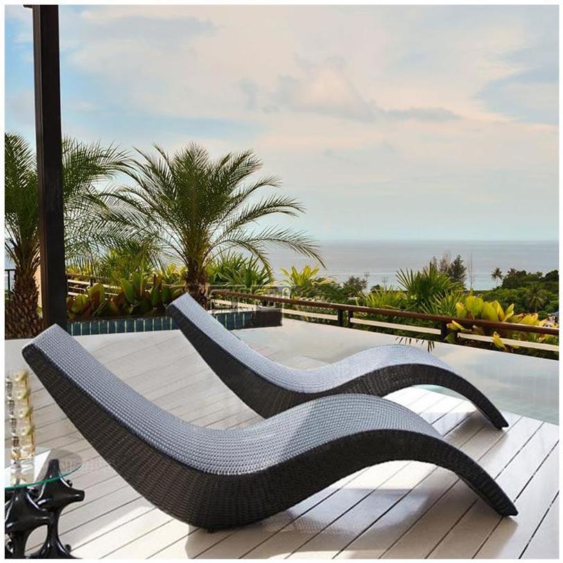 Modern Outdoor Sea Beach Furniture Swimming Pool Side Rattan Lounge Chairs Patio Garden Wicker Chaise Sun Lounger Spain Morden