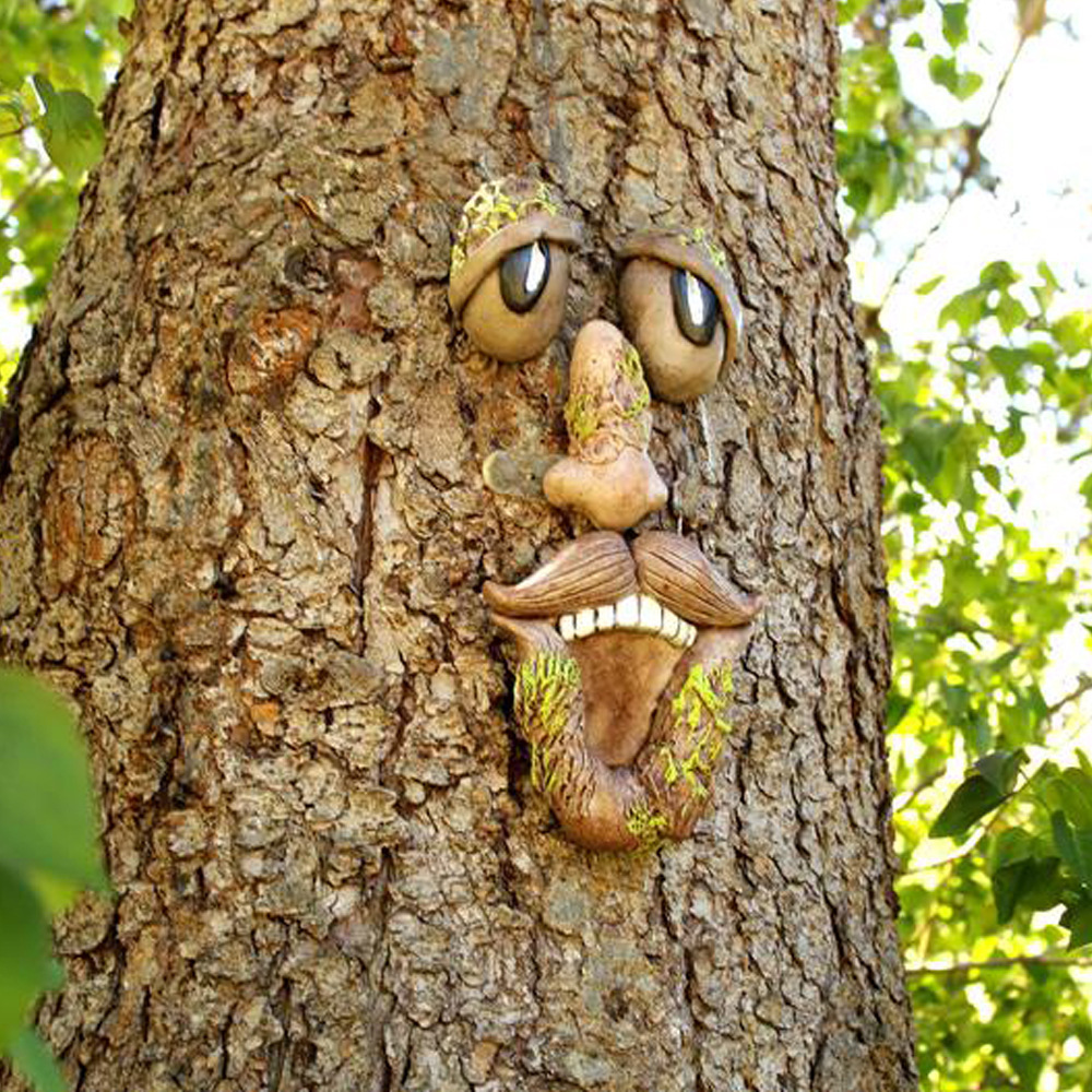 Tree Face Outdoor Statues Old Man Tree Hugger Bark Ghost Decoration Funny Yard Art Garden Decorations for Halloween Easter