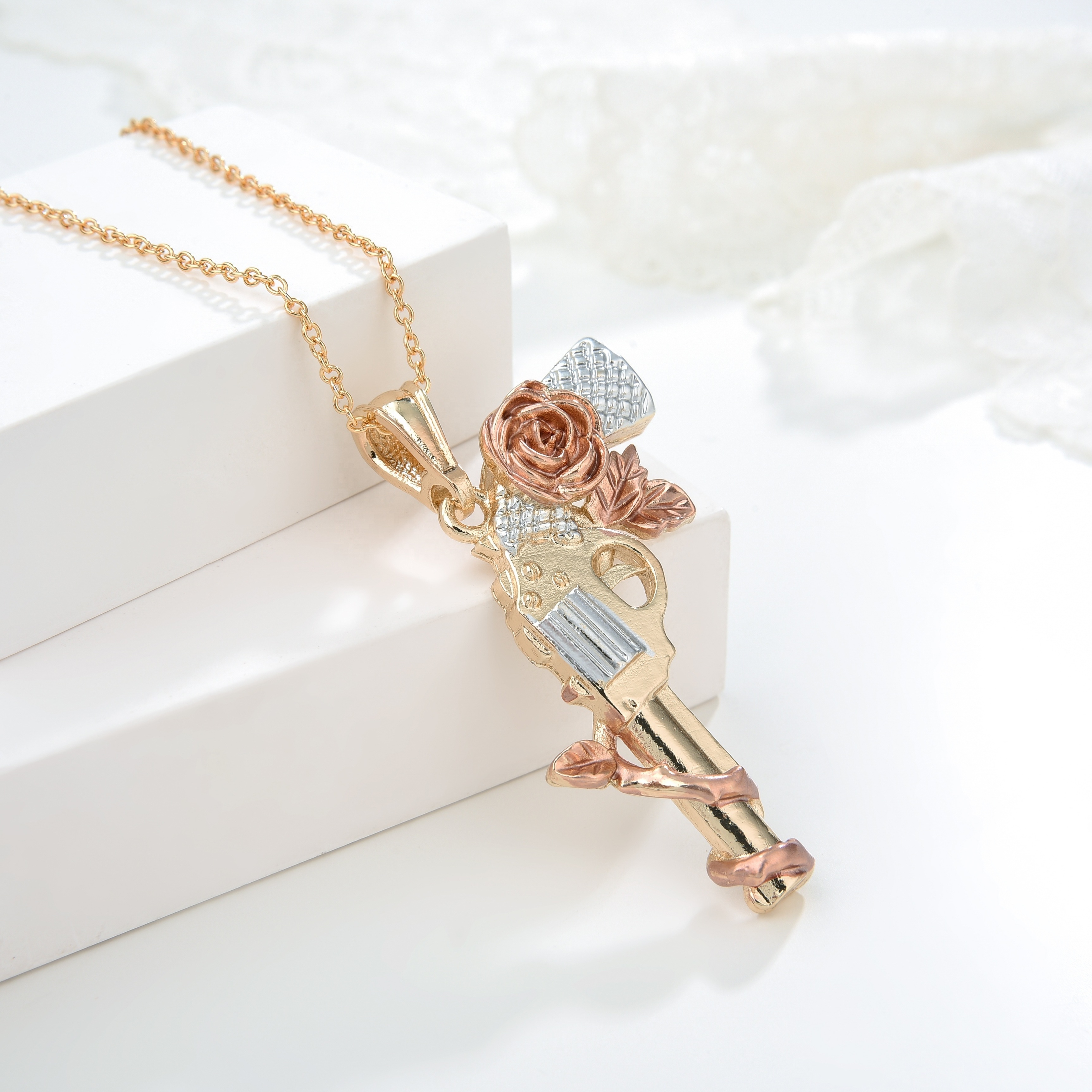 Elfic 14k gold plated pendant charm lady jewelry wholesale new design rose gun vintage  pendant for women