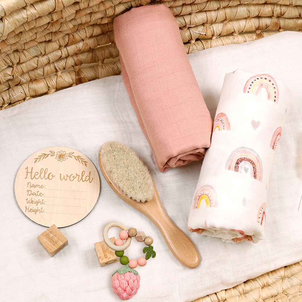 Elinfant hot sale baby blanket gift set newborn baby toy gift box set comfortable baby shower gift set110*120cm blanket