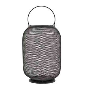 Black Wire Mesh Lantern 11.8-inch Tall Black Metal Mesh Lantern Antique Metal Candle Lantern for Indoor and Outdoor Garden 2023