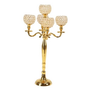 Crystal 5 Arm Candelabra Handicraft Candlestick Holder Customized Shape Gold Colour Luxury Diamond Candle Holders manufacturer