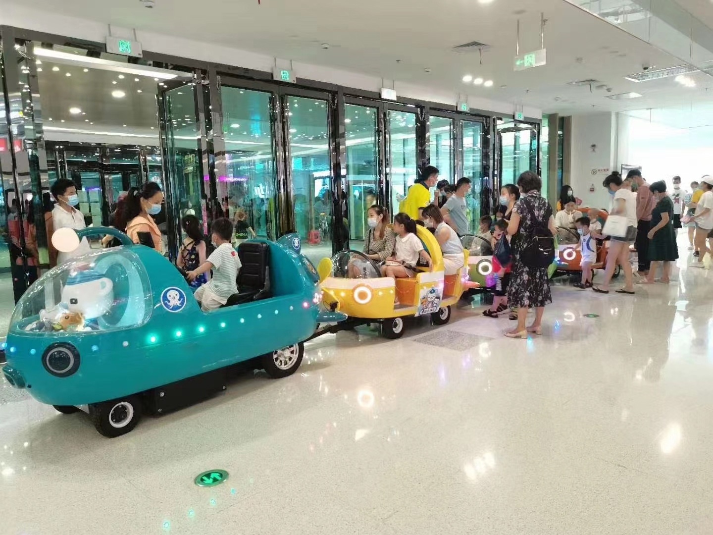 Ocean theme amusement park children Electric trains kiddie electric mini train for sale