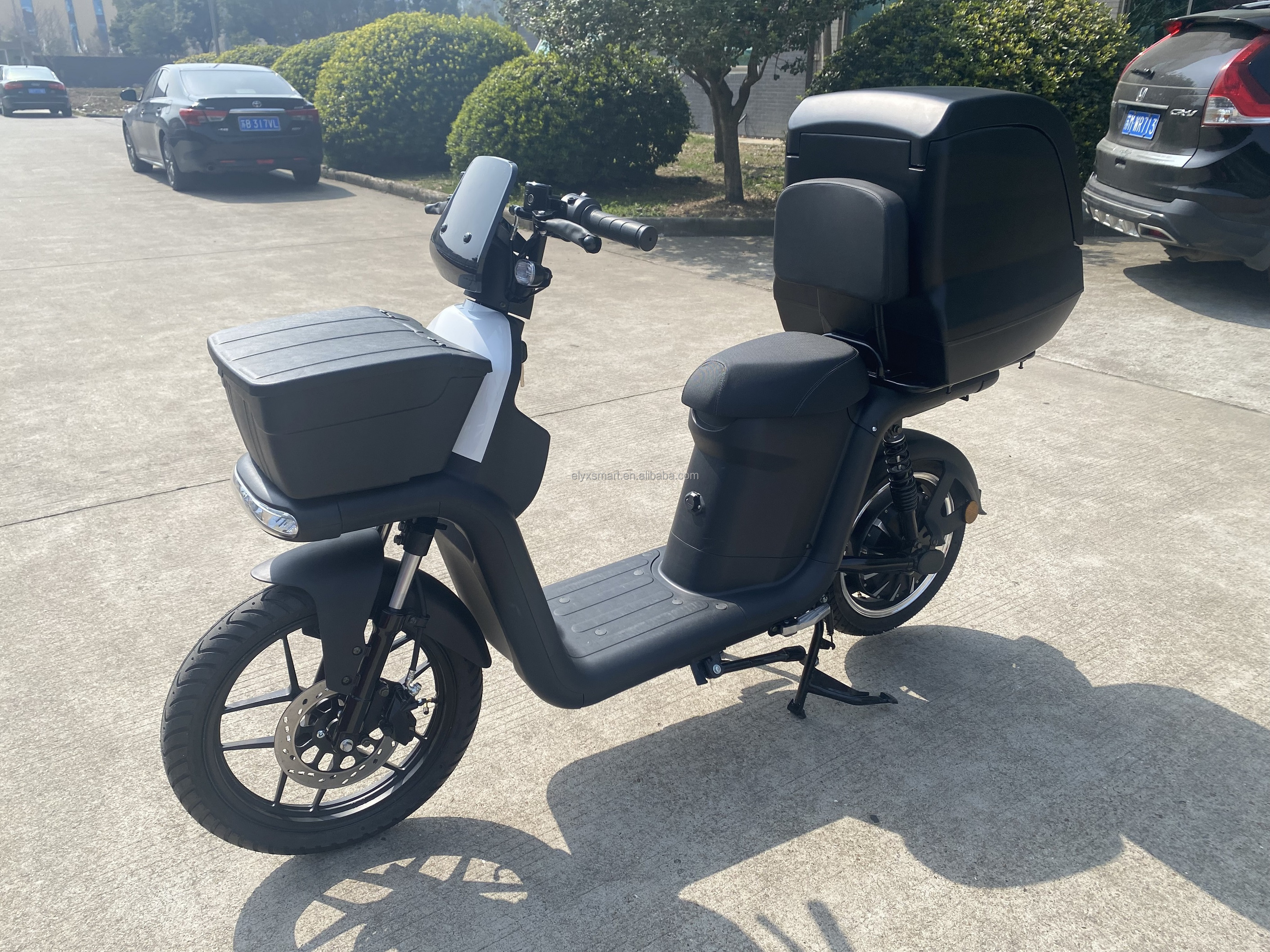 Factory Wholesale Price EEC COC Street Legal All in One Delivery Bike Electric Cargo Bike 2000W/3000W Adult Electric Scooters