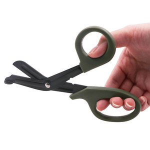 Premium Surgical Scissors - Medical Grade Stainless Steel Scissor Shear Clamp for Precise Incisions wholesale