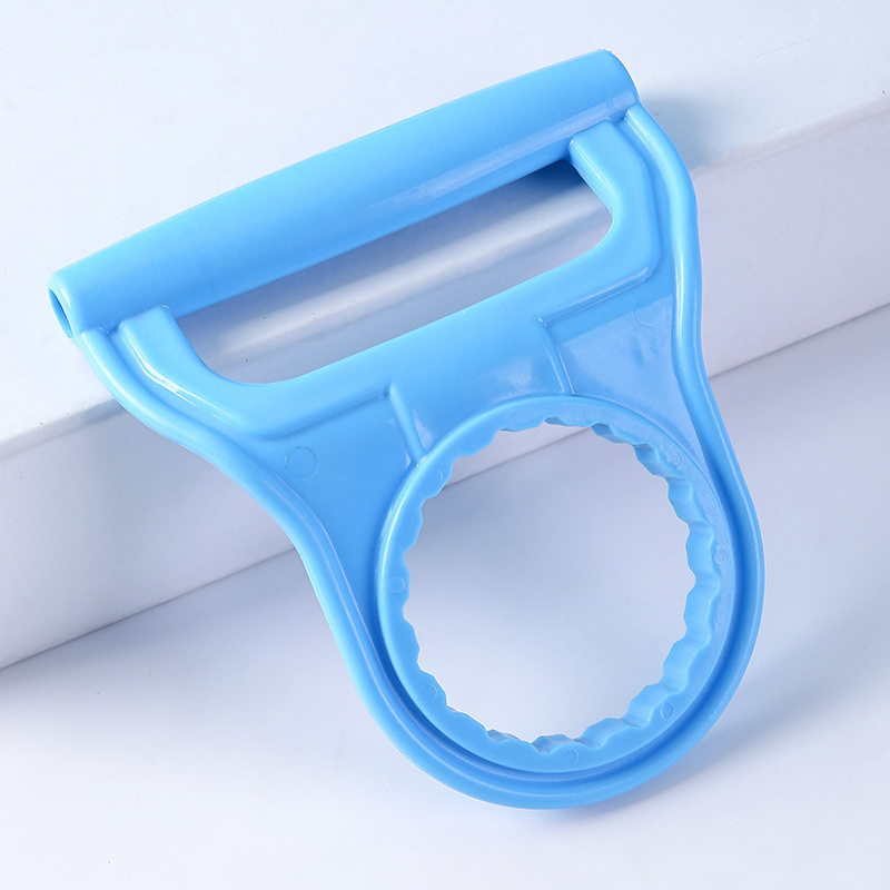 High Quality Hot Sale Labor Saving 5 Gallon Plastic Mineral Water Bottle Handle Accessory wholesale