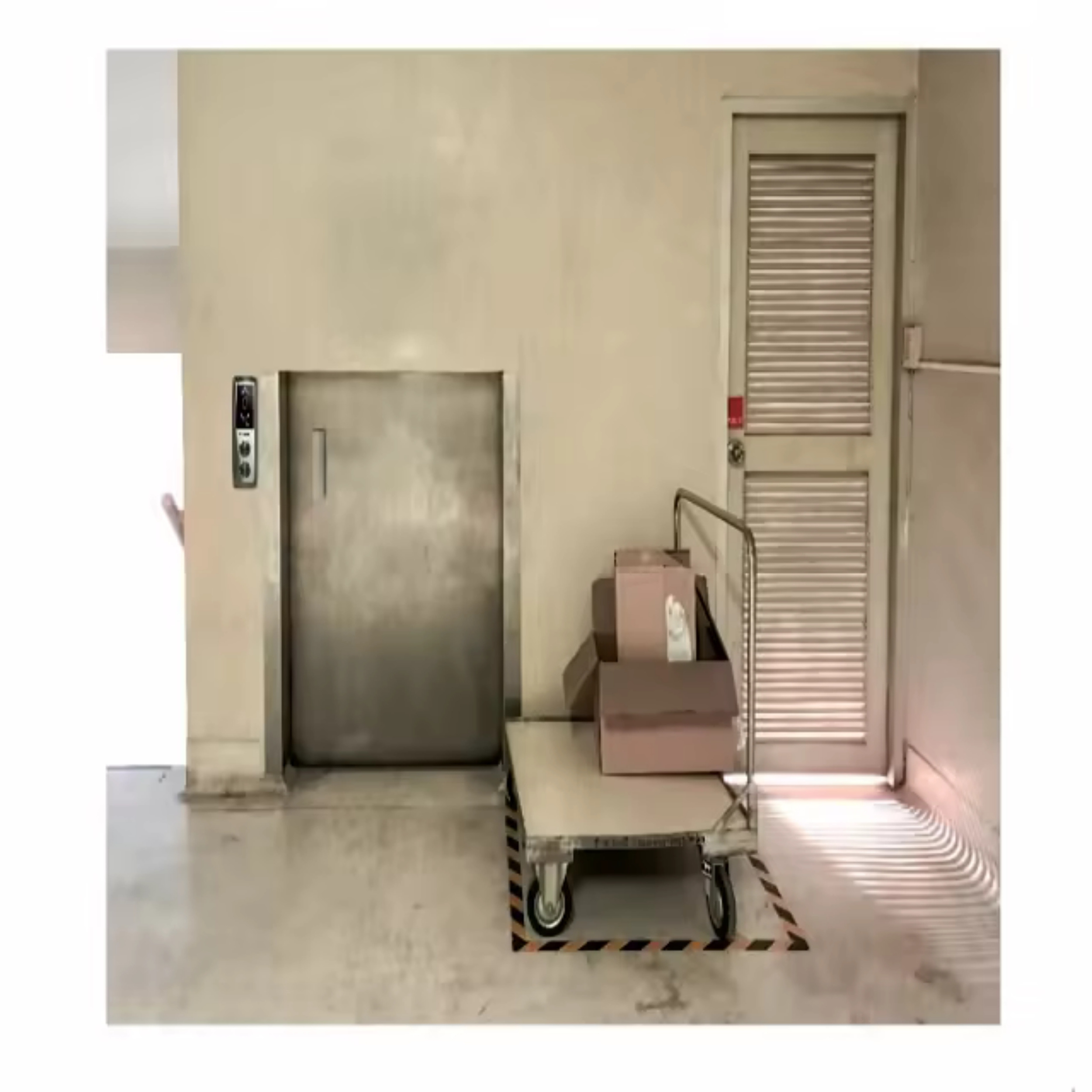 Food Elevator Custom Size Multi-storey Food Transport Elevator Dumbwaiter Hotel and Restaurant Elevators