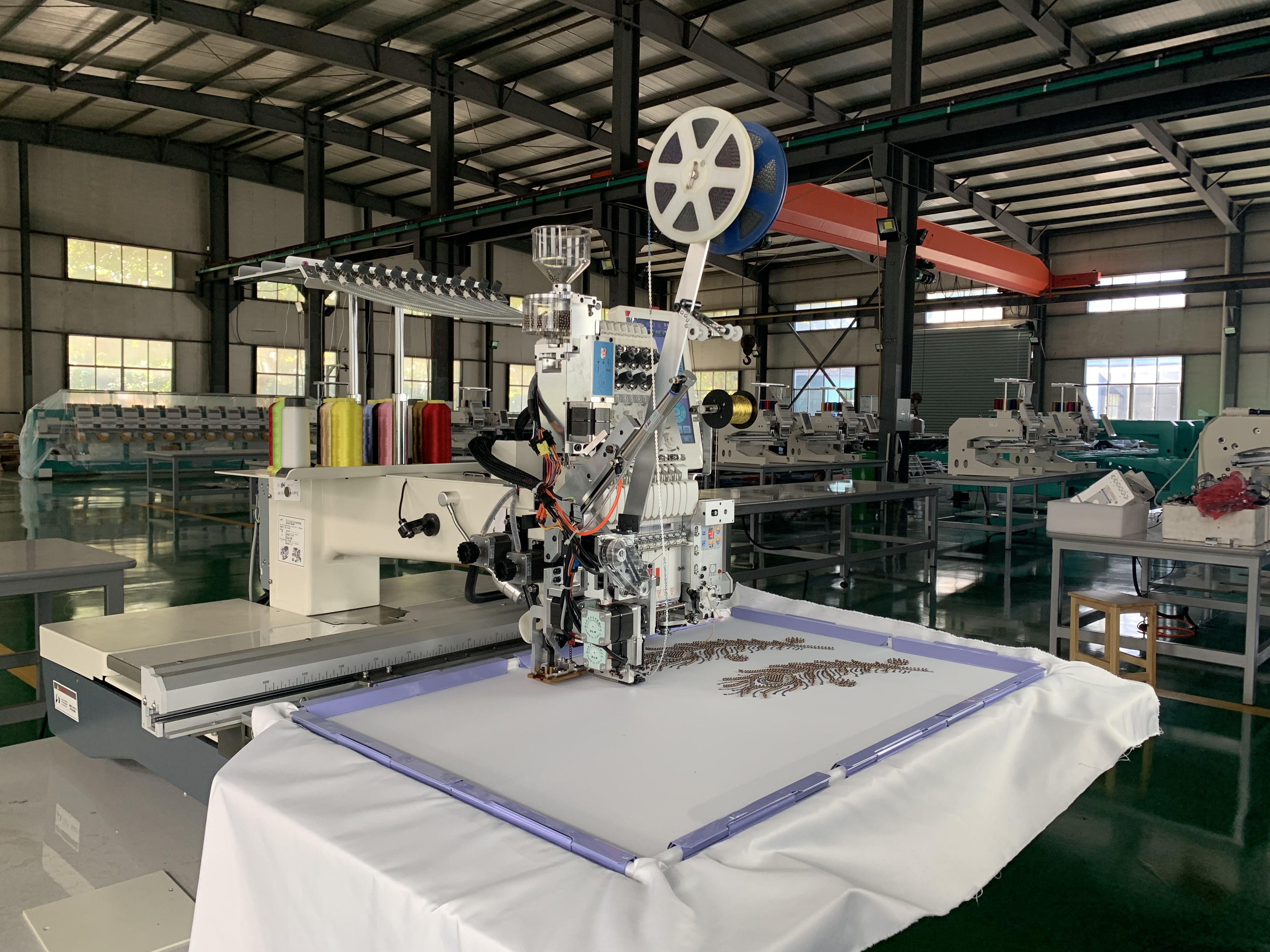 Industrial apparel machine flat embroidery sequin beading cording boring devices 1200RPM single head embroidery machine