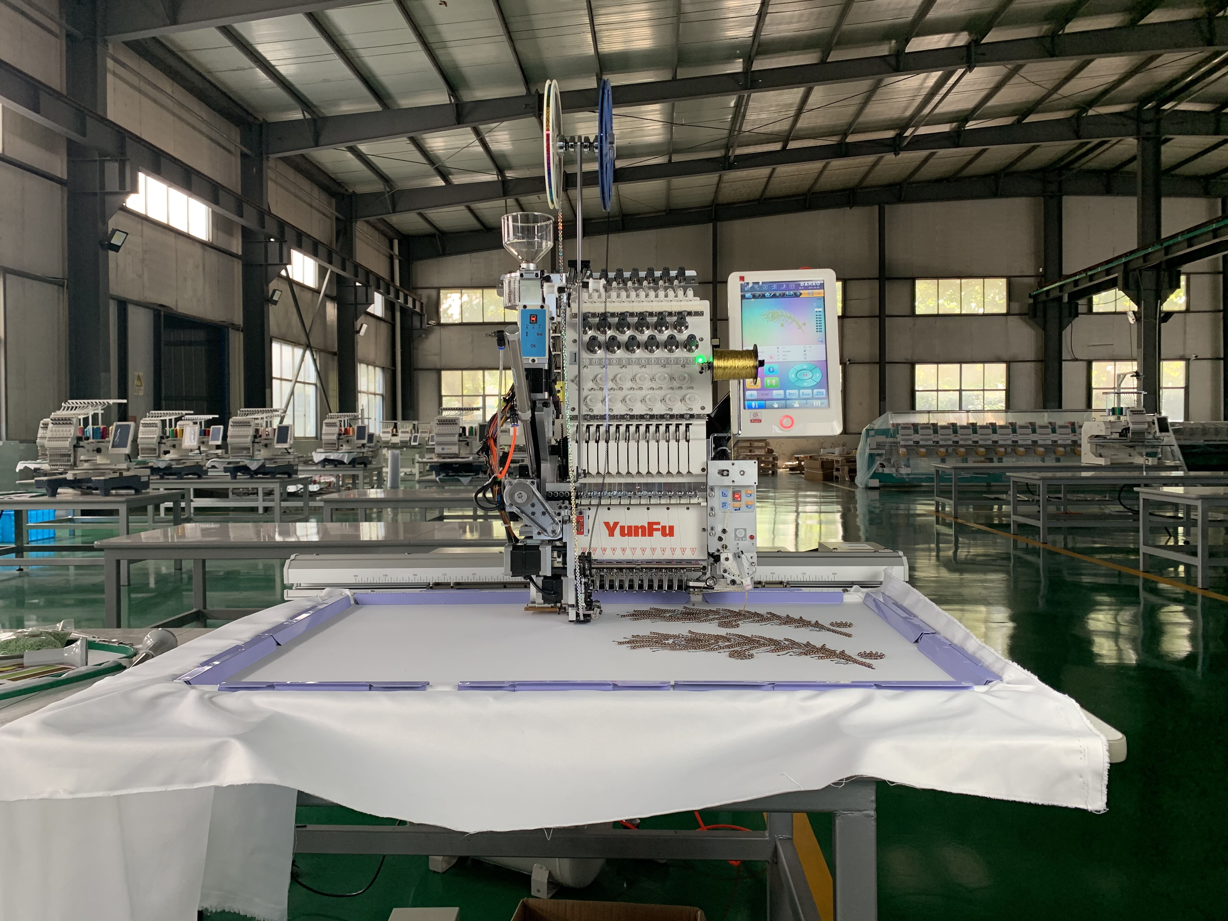 Industrial apparel machine flat embroidery sequin beading cording boring devices 1200RPM single head embroidery machine