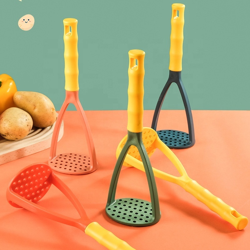 Professional Integrated Masher Kitchen Tool Food Masher Handheld PP Plastic Potato Smasher