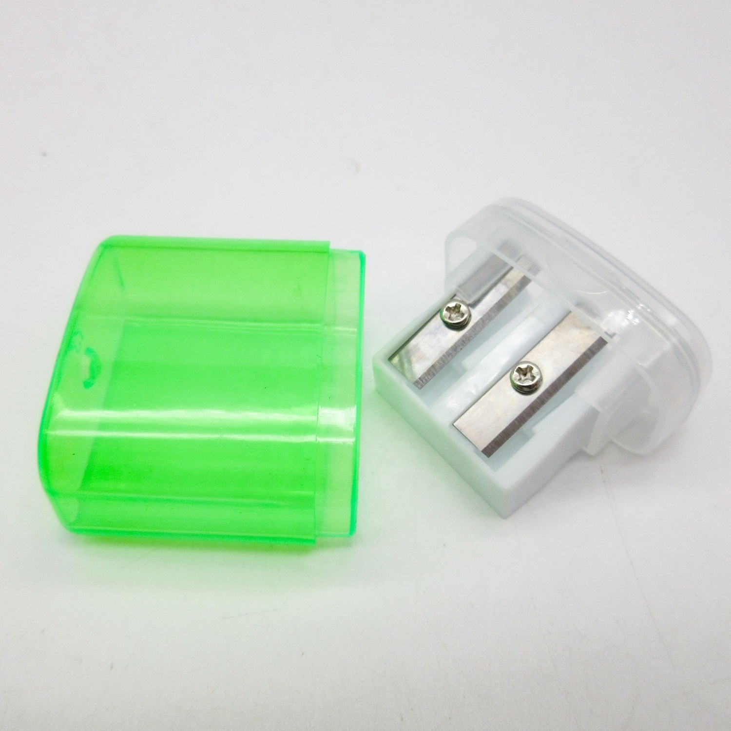 Wholesale cheap 2 holes pencil sharpener students plastic manual custom double holes mini kids pencil sharpener for pencil