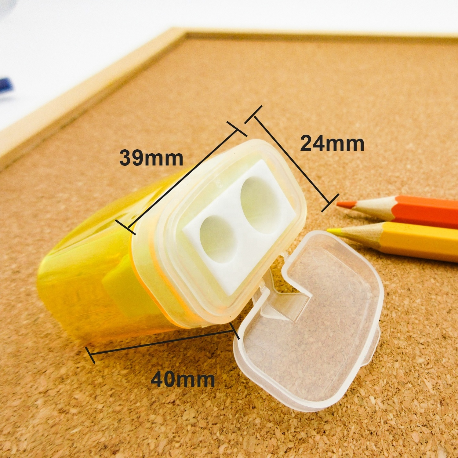 Wholesale cheap 2 holes pencil sharpener students plastic manual custom double holes mini kids pencil sharpener for pencil