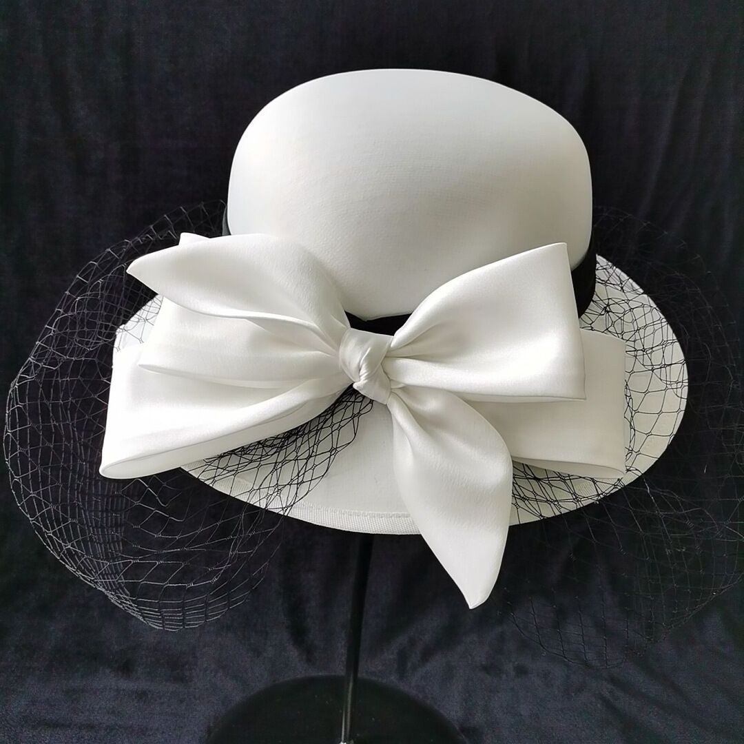 Bridal top hat female British Hepburn style Fashion Big Butterfly Party Wedding Hair Decoration Women Flower Church White Hats