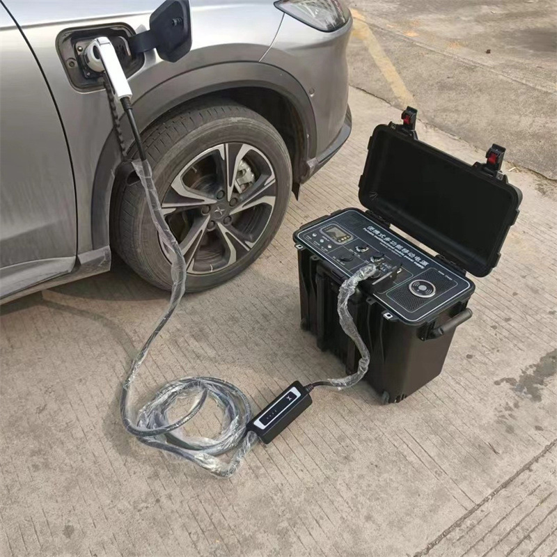 New 7kW 32A Portable EV Charger Station 4kWh Emergency Power Bank with Battery Multifunctional Car Charger