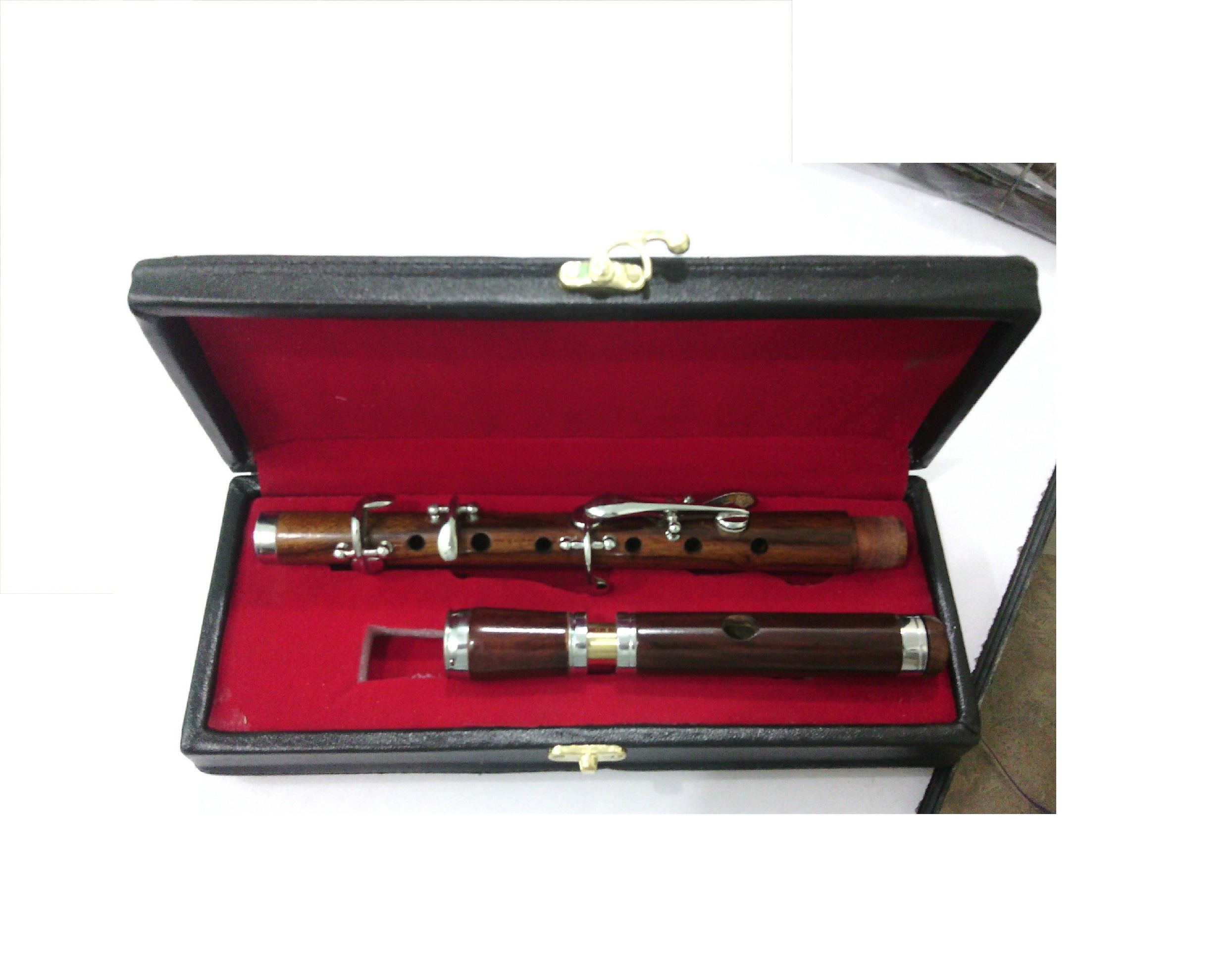 IRISH PROFESSIONAL D-FLUTE WITH 6 KEYS / SHEESHAM WOOD FLUTE WITH 6 KEYS