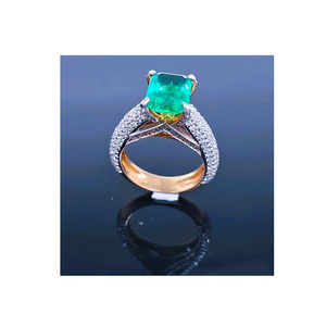 New Design Colombian Cut Finger Ring with 14kt18kt Yellow Gold Fine Jewelry Lab Grown Emerald Ring for Women