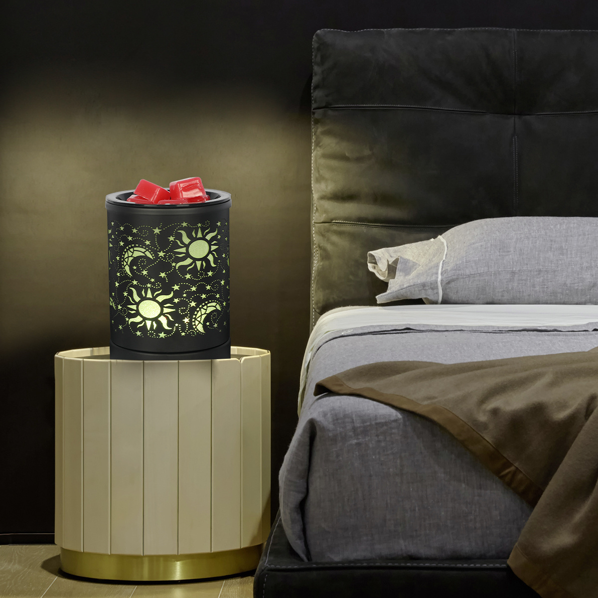 Factory wholesale new design Sun moon star pattern romantic essential oil burner wax melts warmer