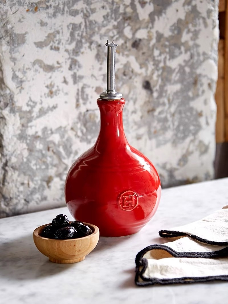 Wholesale trending products Handcrafting Lovely Ceramic Kitchen Intense Fruity Extra Virgin ceramic Olive Oil bottle